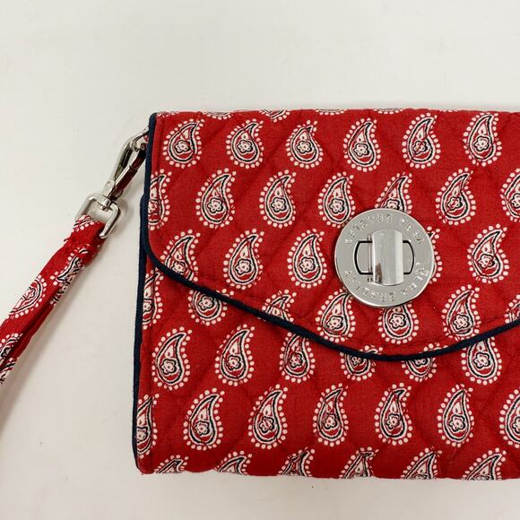 Vera Bradley Red Petite Red Bandana Paisley Turnlock Wallet Wristlet Strap - Picture 4 of 10
